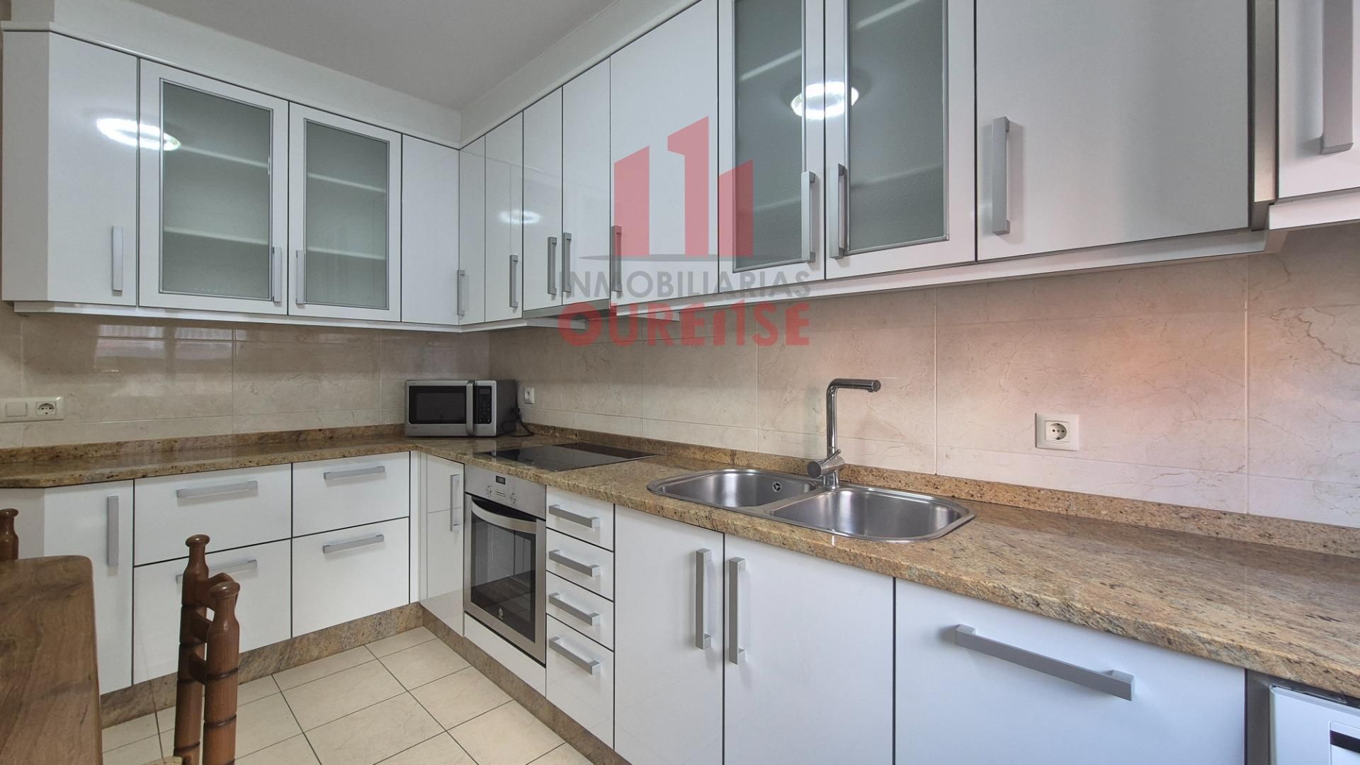 Kitchen of Flat to rent in Ourense Capital   with Storage room and Balcony