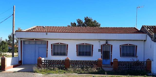 Casa-chalet en Venta en De La Almunia, 15 en Cariñena