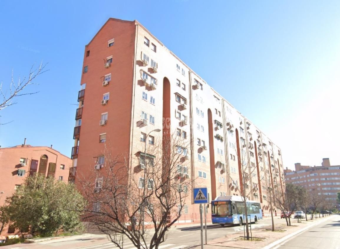 Exterior view of Flat for sale in  Madrid Capital  with Air Conditioner and Terrace