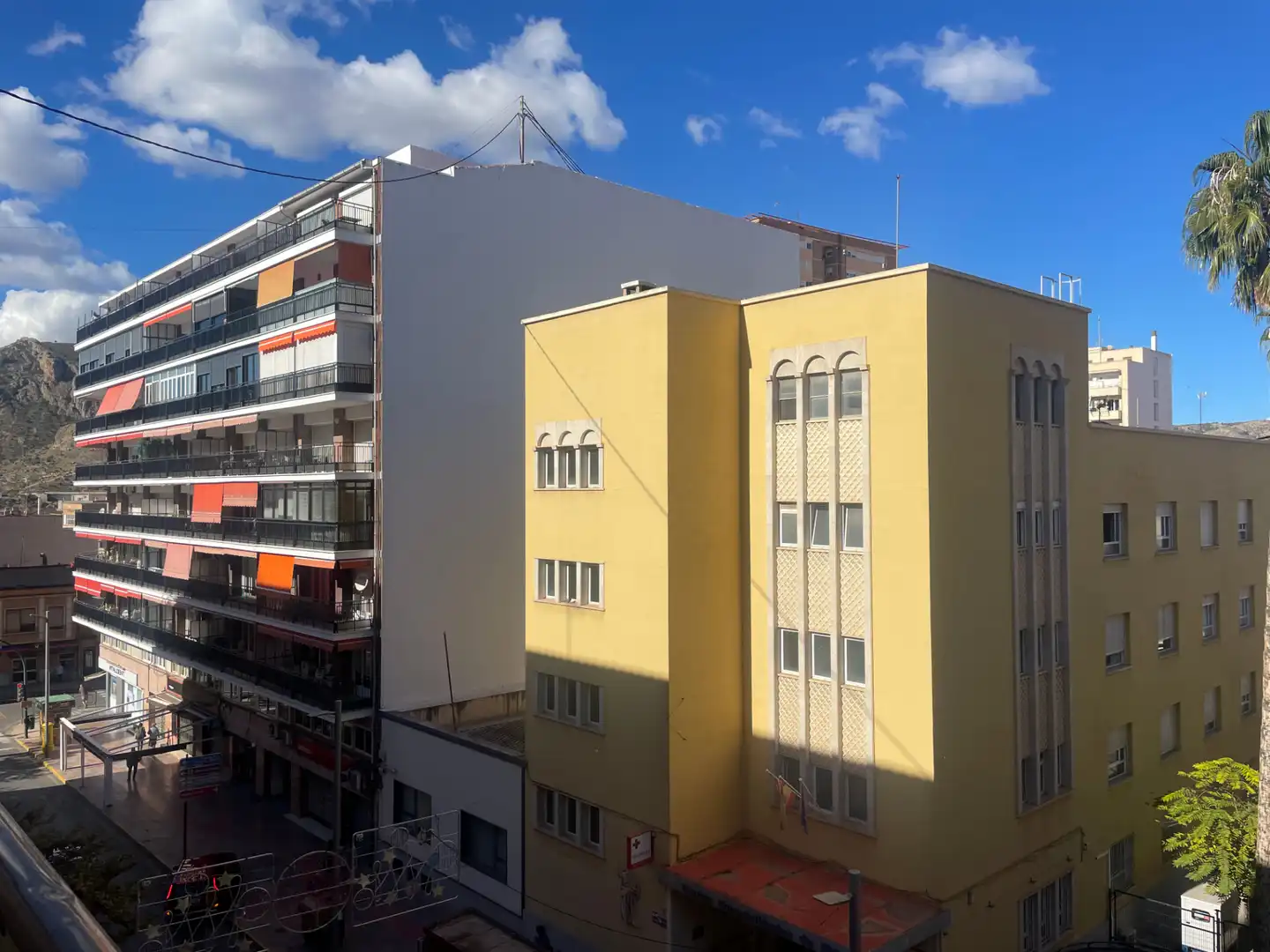 Vista exterior de Piso en venta en Elda con Aire acondicionado, Calefacción y Parquet