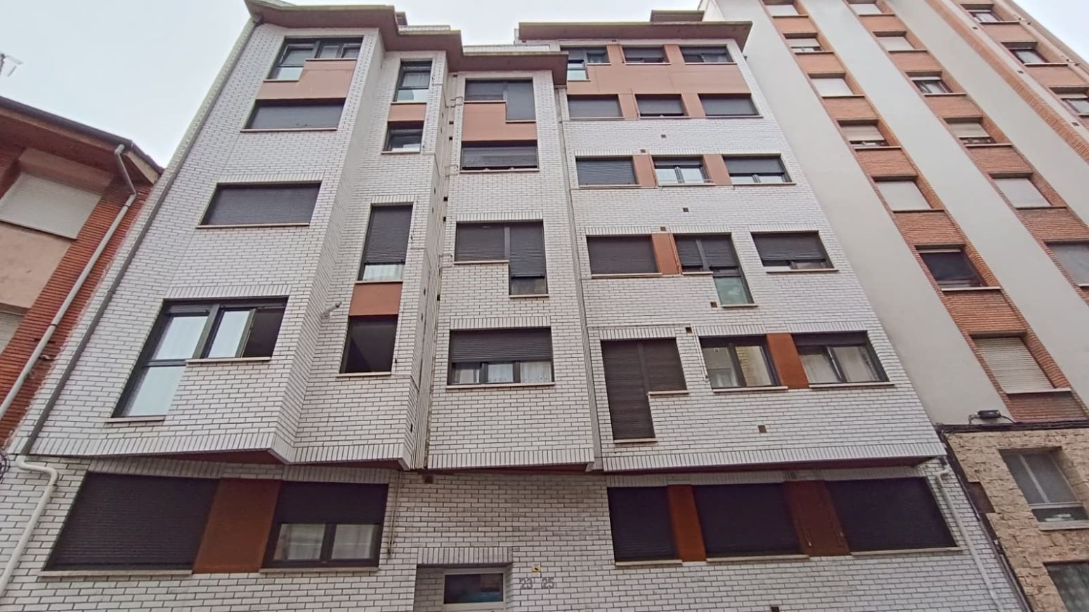 Vista exterior de Piso de alquiler en Gijón  con Calefacción y Amueblado