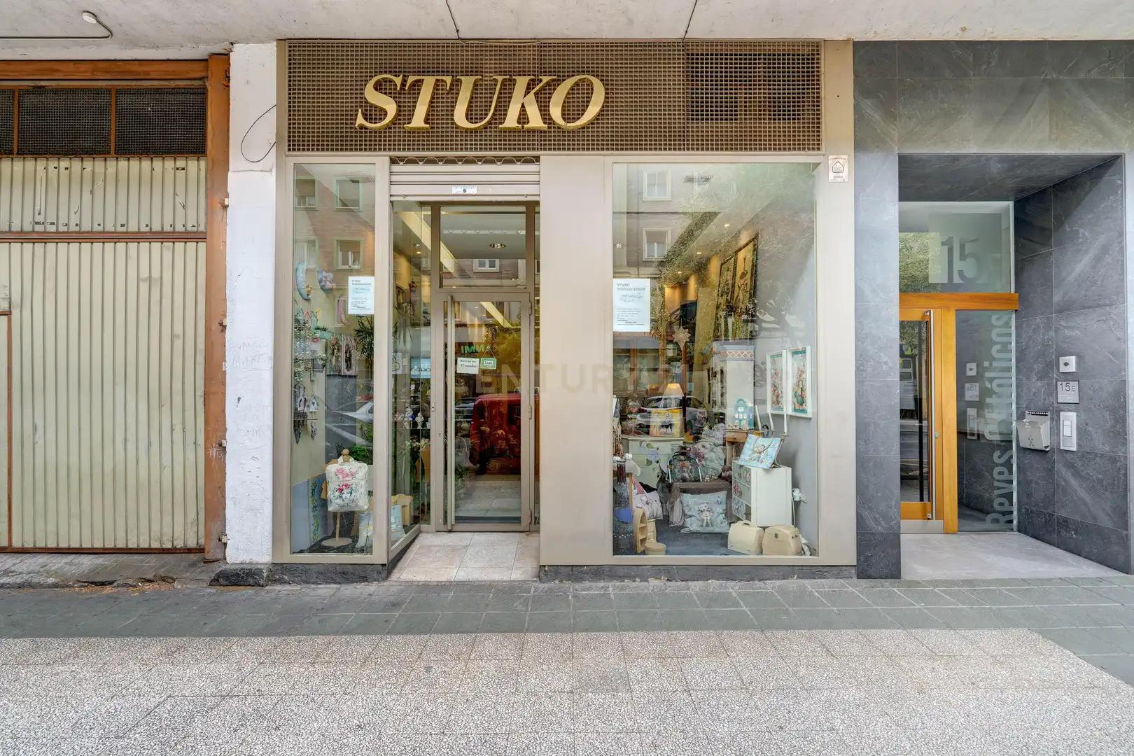 Local en venta en Vitoria - Gasteiz con Aire acondicionado