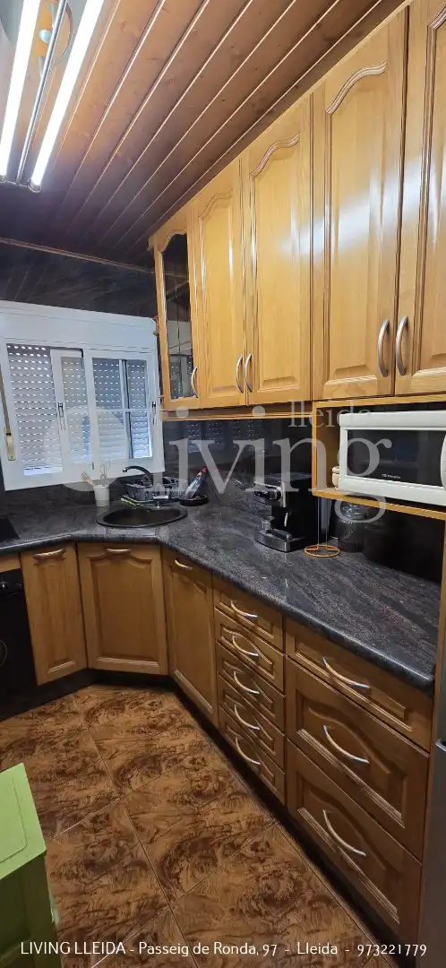 Cocina de Piso en venta en Lleida con Aire acondicionado, Trastero y Amueblado