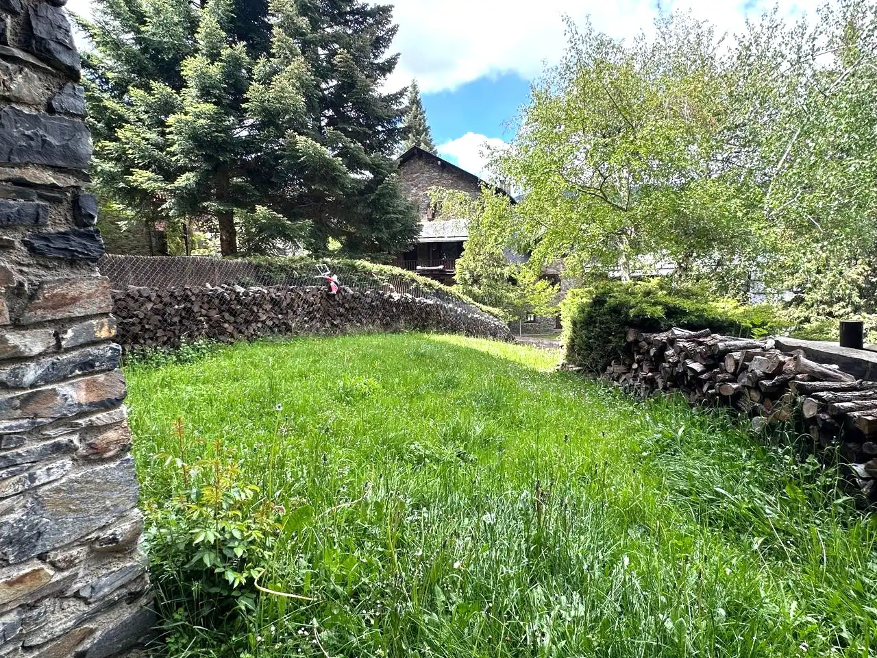 Planta baja de alquiler en Ordino con Calefacción y Jardín privado