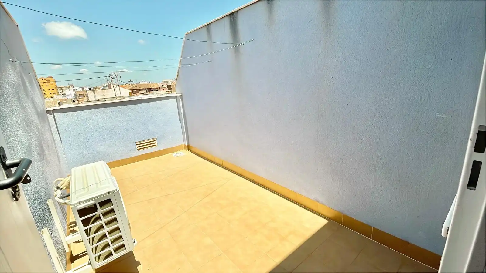 Terrassa de Apartament de lloguer en Los Alcázares amb Aire condicionat, Traster i Moblat