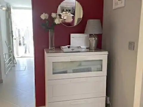Habitación de Local en venta en Santoña con Terraza, Amueblado y Internet