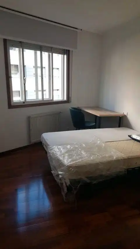 Flat for rent in Paseo de Colón, Campo da Torre - Mollabao