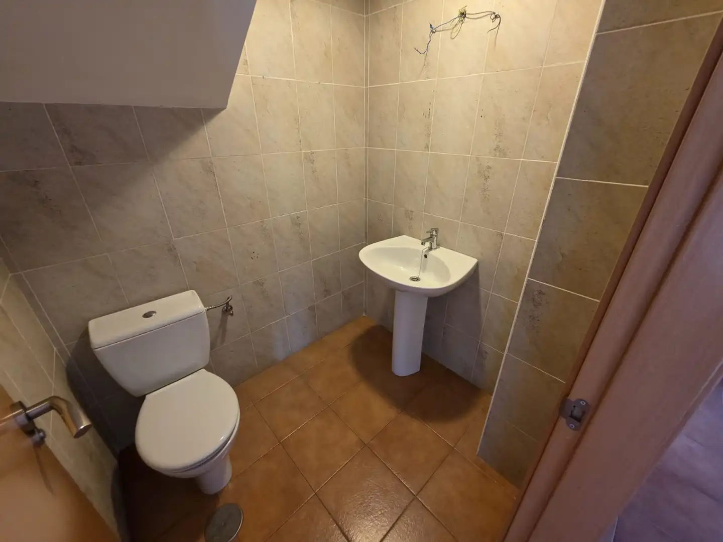 Badezimmer von Dachboden zur Miete in Xàtiva mit Terrasse und Abstellraum