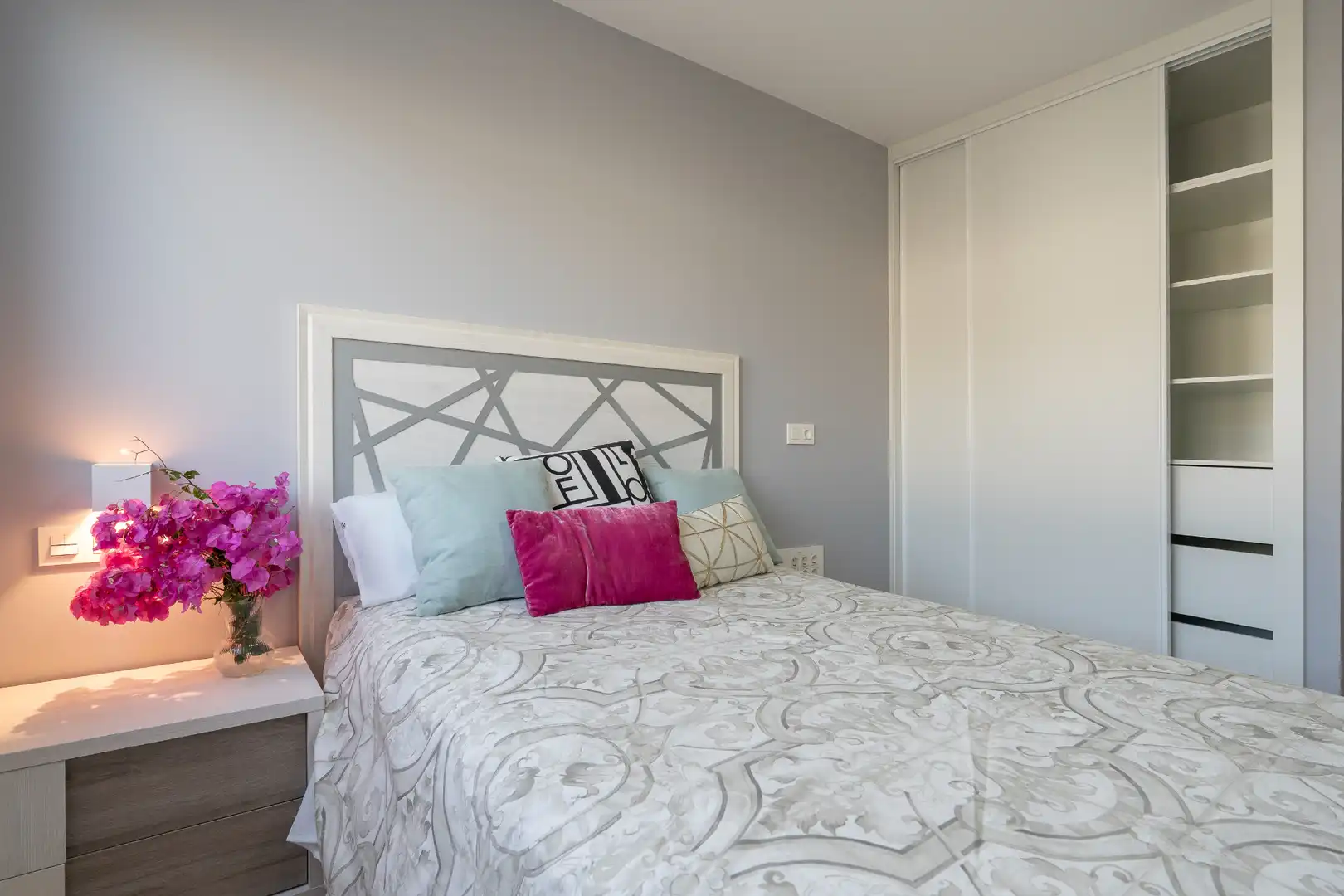 Bedroom of Flat for rent in Santa Cruz de Tenerife  with Furnished, Oven and Washing machine