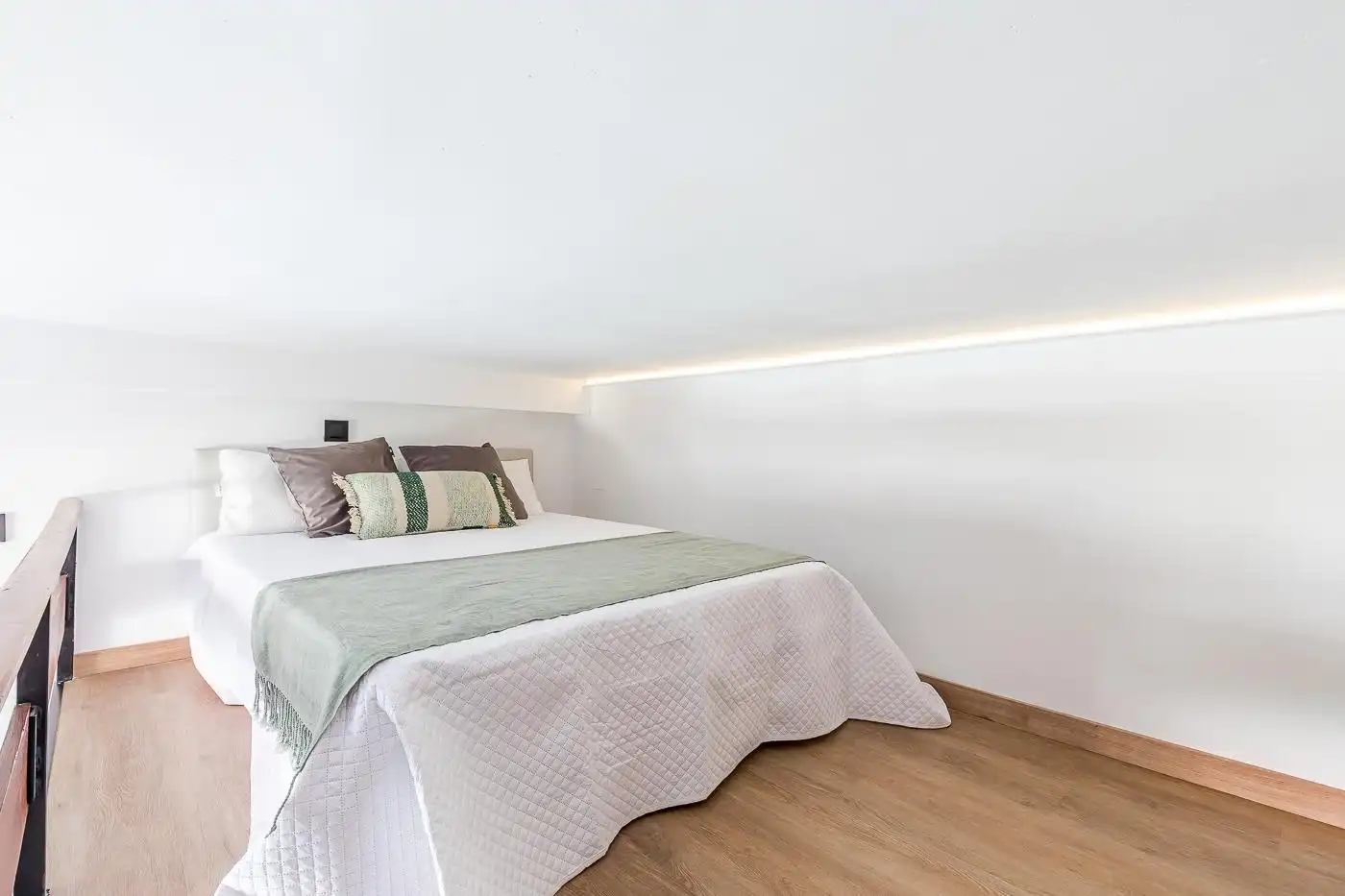 Habitación de Apartamento de alquiler en Madrid con Aire acondicionado, Calefacción y Amueblado