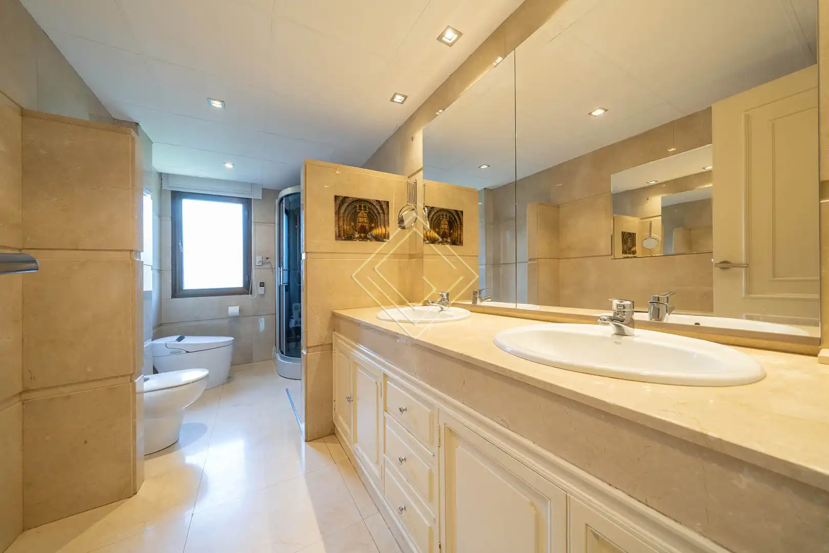 Baño de Casa o chalet en venta en Madrid con Aire acondicionado, Calefacción y Jardín privado