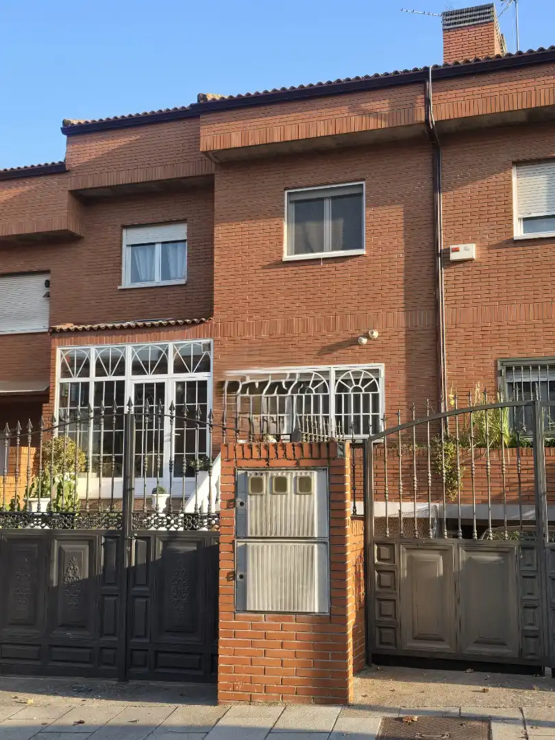 Houses for sale in Covadonga - Los Manzanos