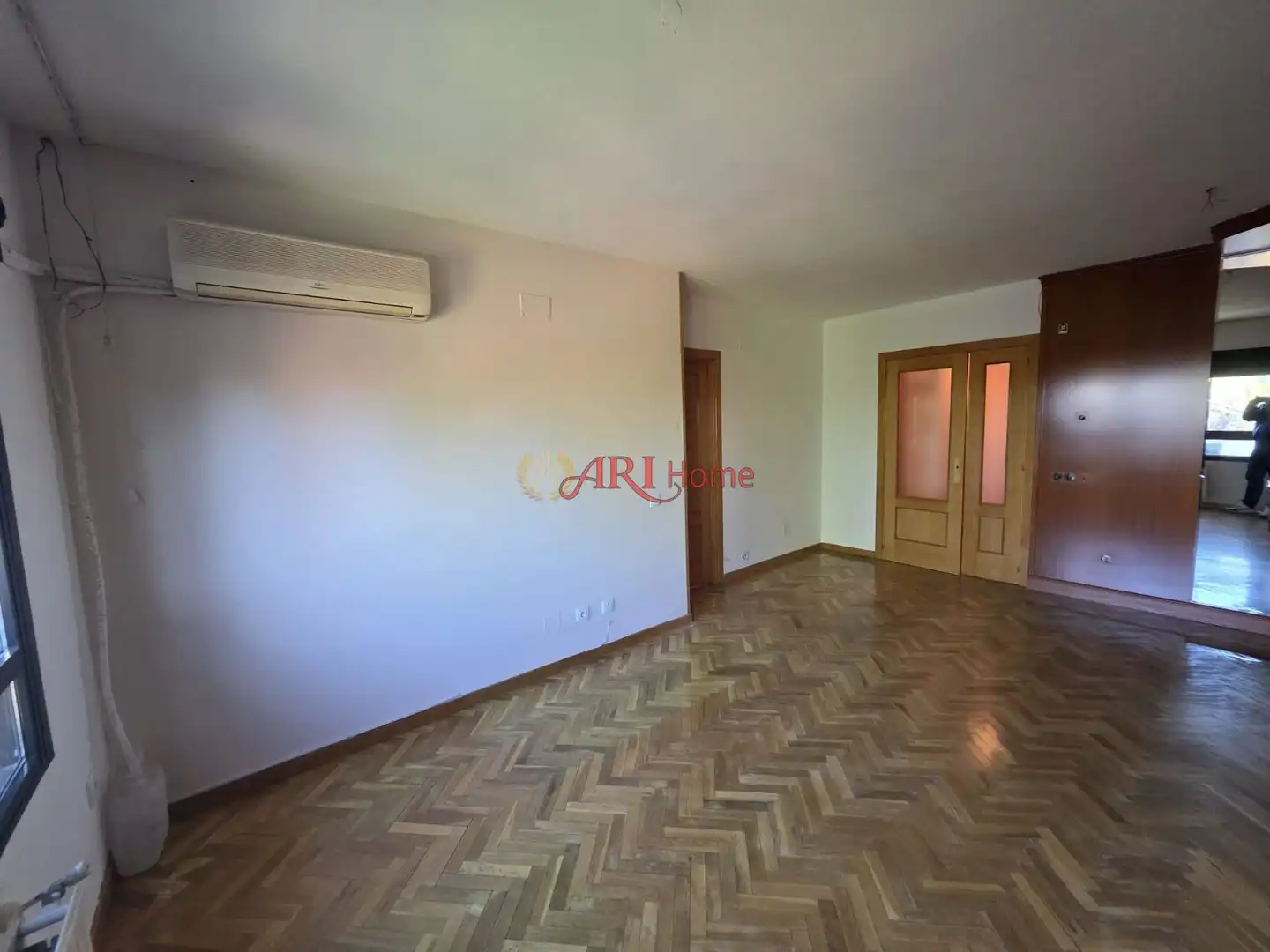 Bedroom of Flat for sale in Fuenlabrada  with Air Conditioner, Heating and Swimming Pool