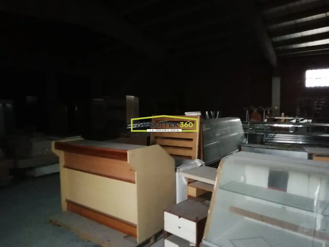 Local comercial en venda a Calle corts catalanes, imagen 12