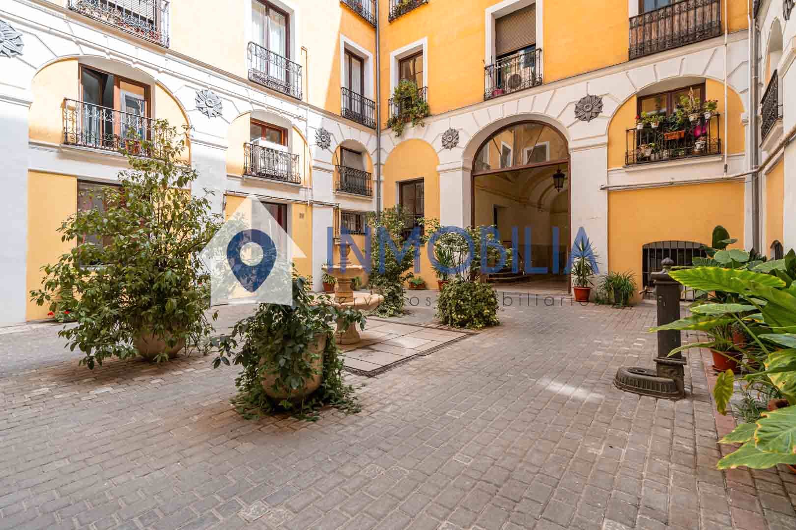 Exterior view of Flat for sale in  Madrid Capital  with Air Conditioner, Heating and Storage room