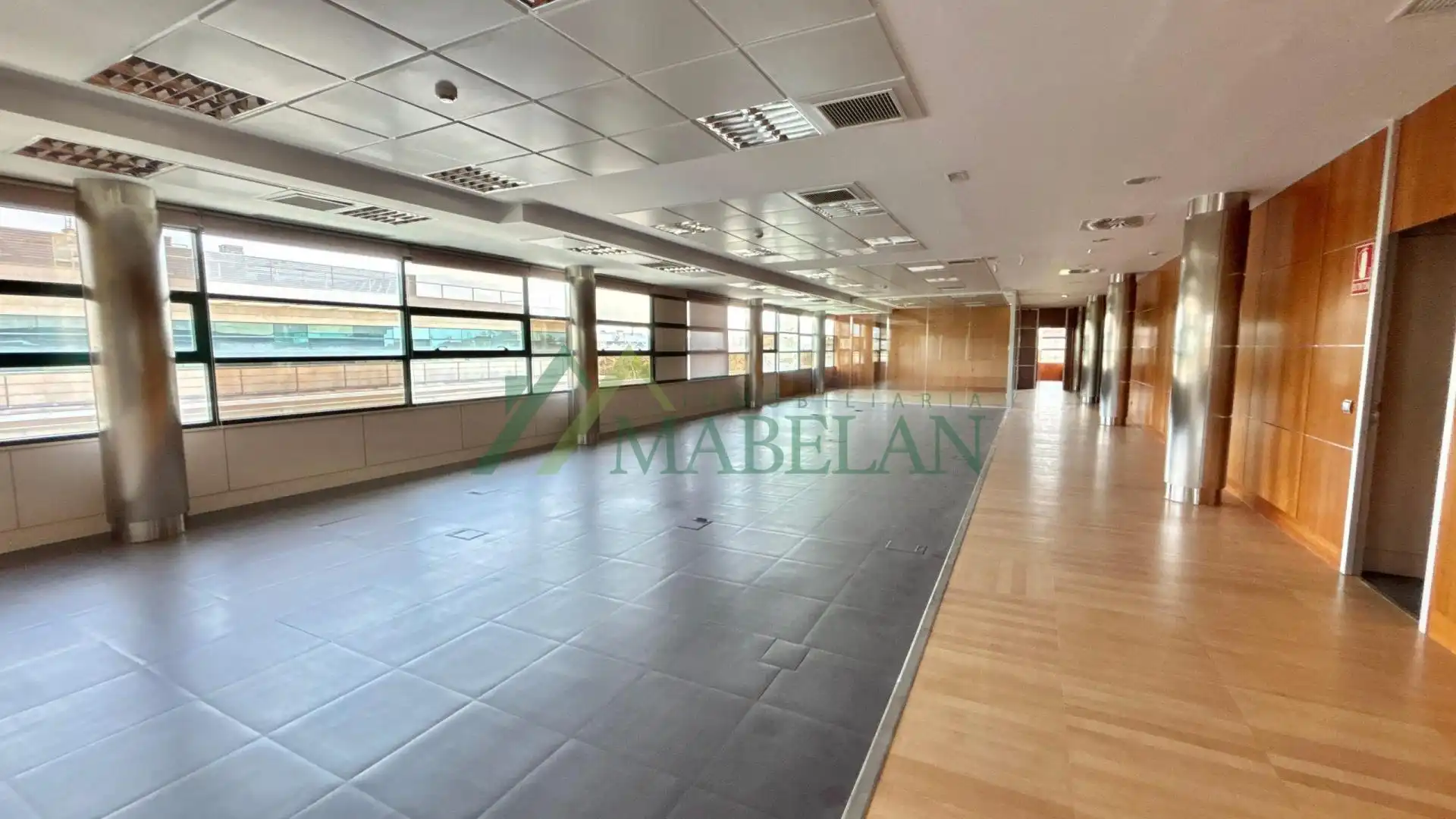 Oficina con ascensor en venta en El Pinar - Punta Galea, imagen 7