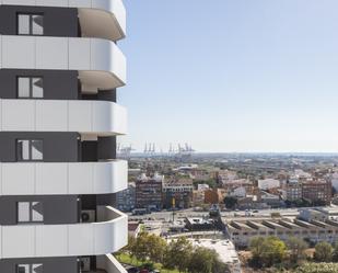 Exterior view of Flat to rent in  Valencia Capital  with Terrace, Storage room and Furnished