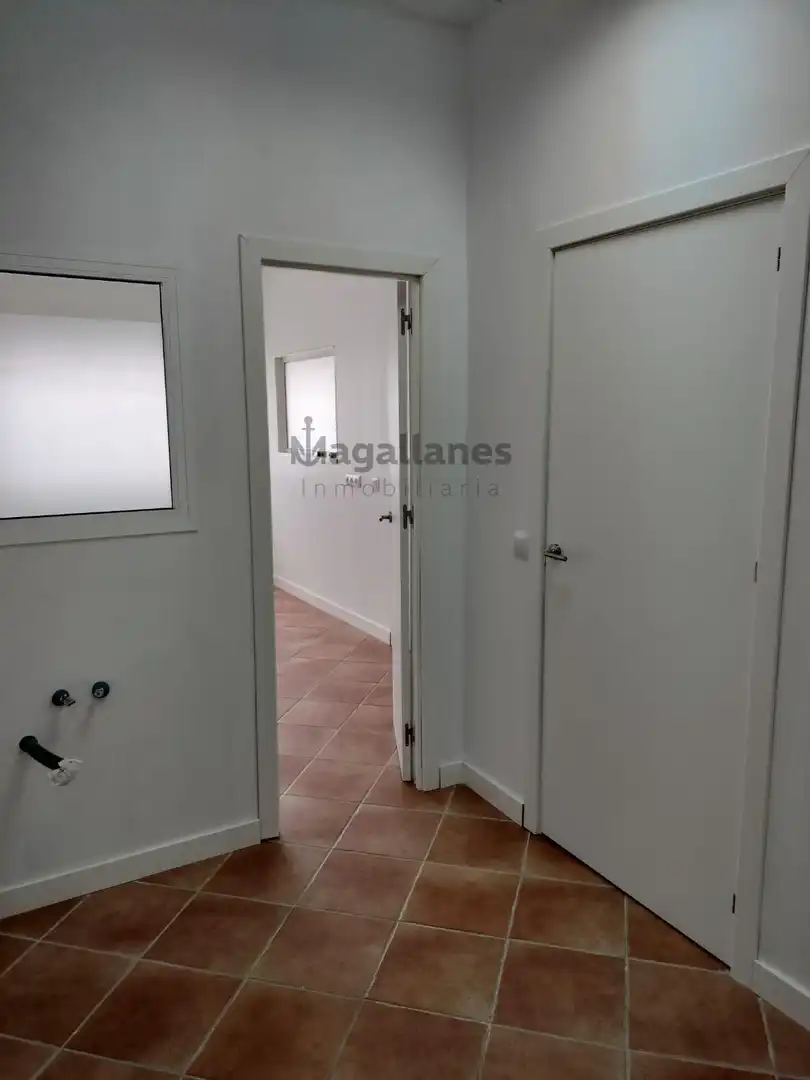 Local comercial en venda a Villamartín, imagen 9