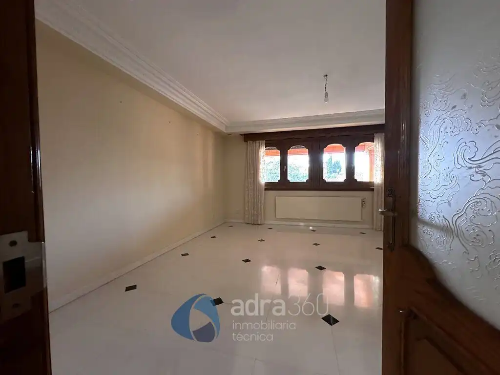 Bedroom of Houses for sale in Lardero  with Air Conditioner, Heating and Private garden