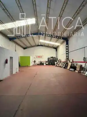 Industrial building for sale in Villares de la Reina, imagen 2
