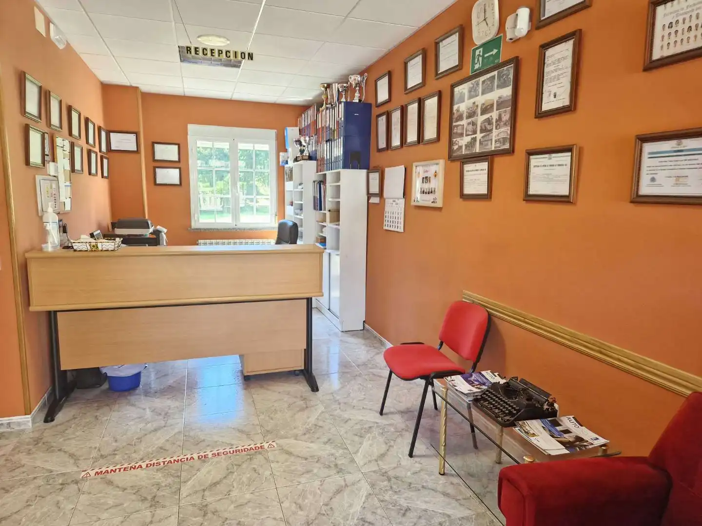 Local de alquiler en Lousame con Amueblado