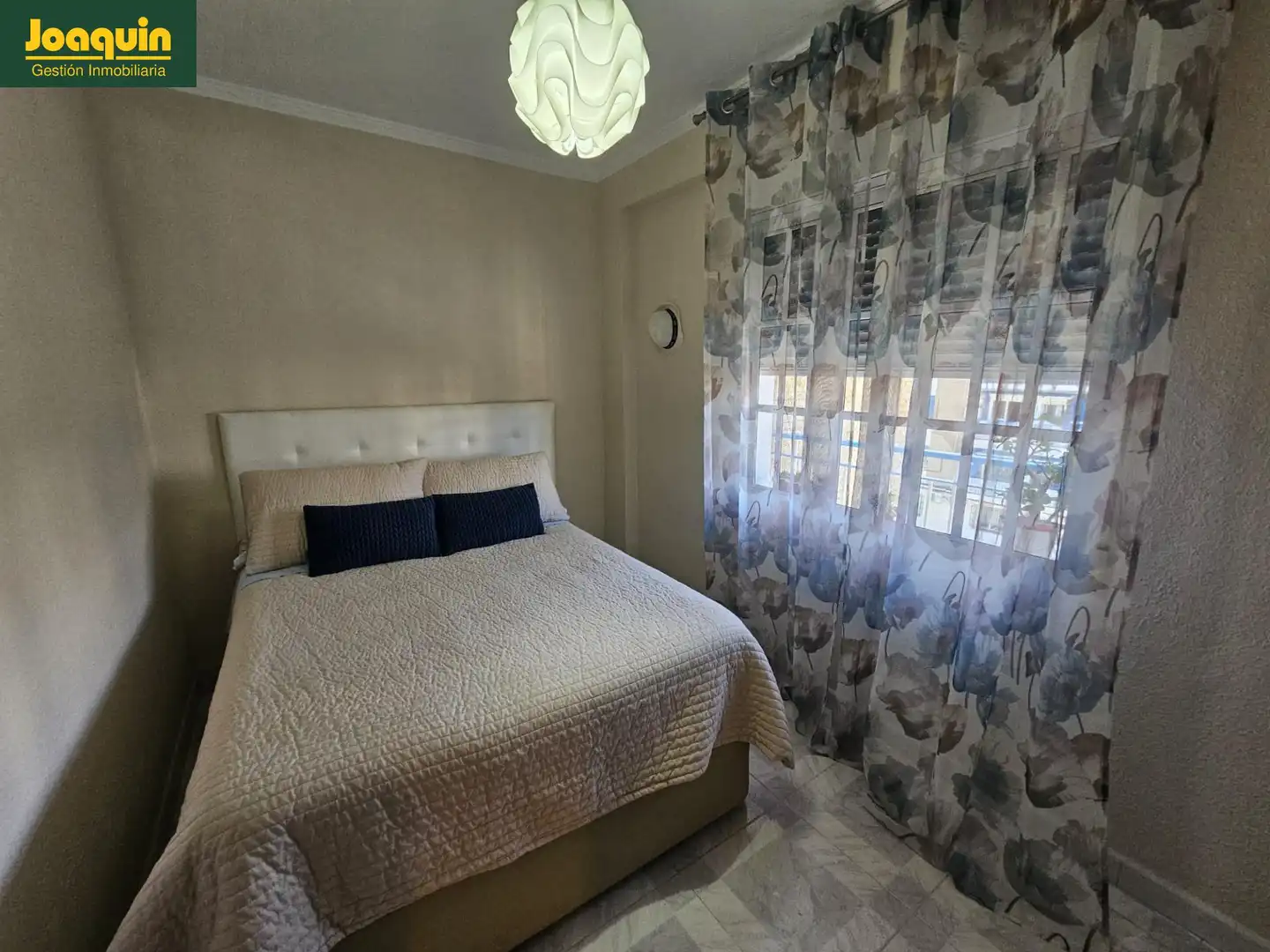 Bedroom of Flat for sale in Córdoba  with Air Conditioner and Terrace