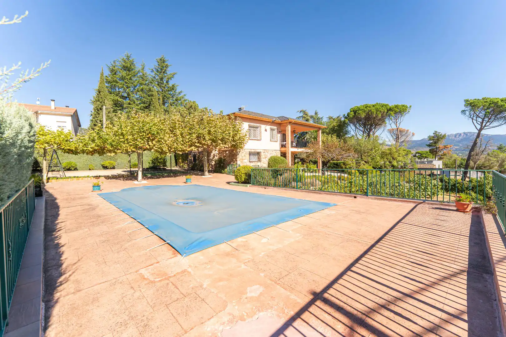 Garden of Houses for sale in Guadarrama  with Air Conditioner, Heating and Private garden