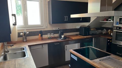 Preciosa casa, muy luminosa: salón-comedor, cocina, 5 habitaciones, 5 baños, terrazas, PK y Jardín., imagen 4