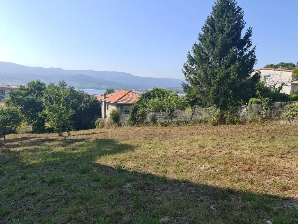 Wohnbaugrundstück zum Verkauf in Boiro, imagen 2