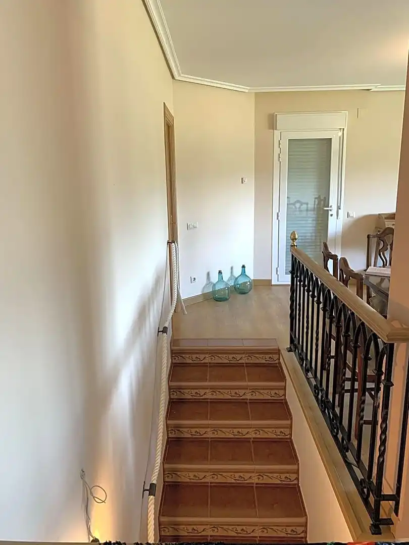 Casa o xalet en venda en  Logroño amb Calefacció, Parquet i Terrassa