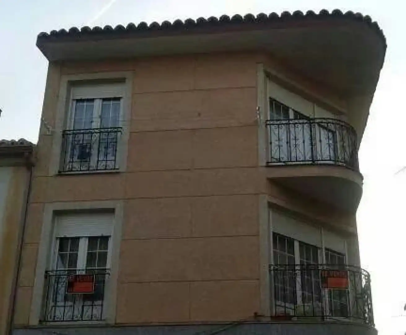 Außenansicht von Maisonette zum Verkauf in Baltanás mit Heizung und Abstellraum