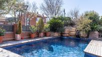 Piscina de Casa o xalet en venda en Sant Cugat del Vallès amb Piscina