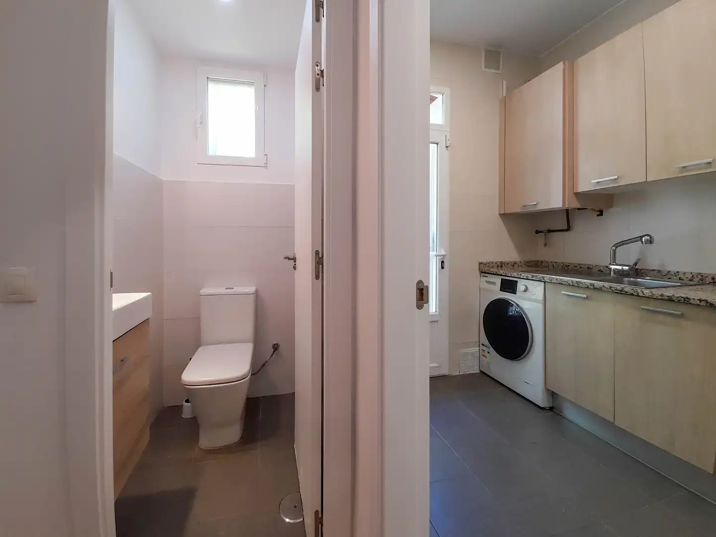 Bathroom of Detached homes for rent in Madrid  with Heating, Private garden and Parquet flooring