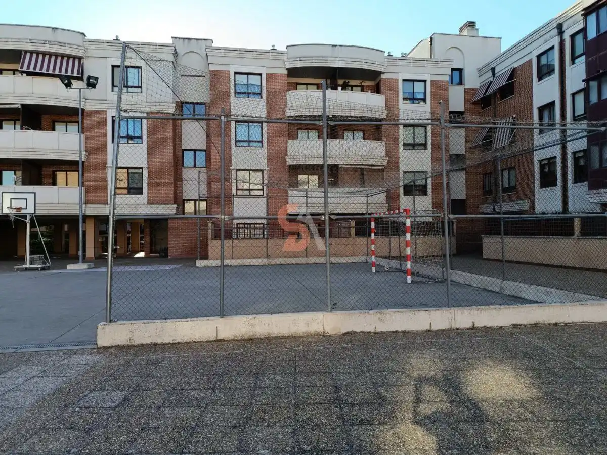 Vista exterior de Pis de lloguer en Valladolid amb Aire condicionat, Calefacció i Terrassa