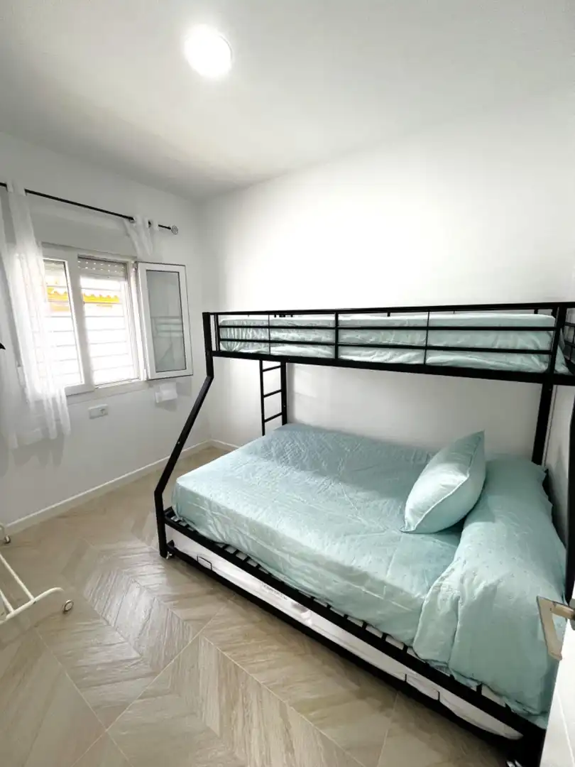 Bedroom of Houses for rent in Chiclana de la Frontera  with Air Conditioner, Private garden and Terrace