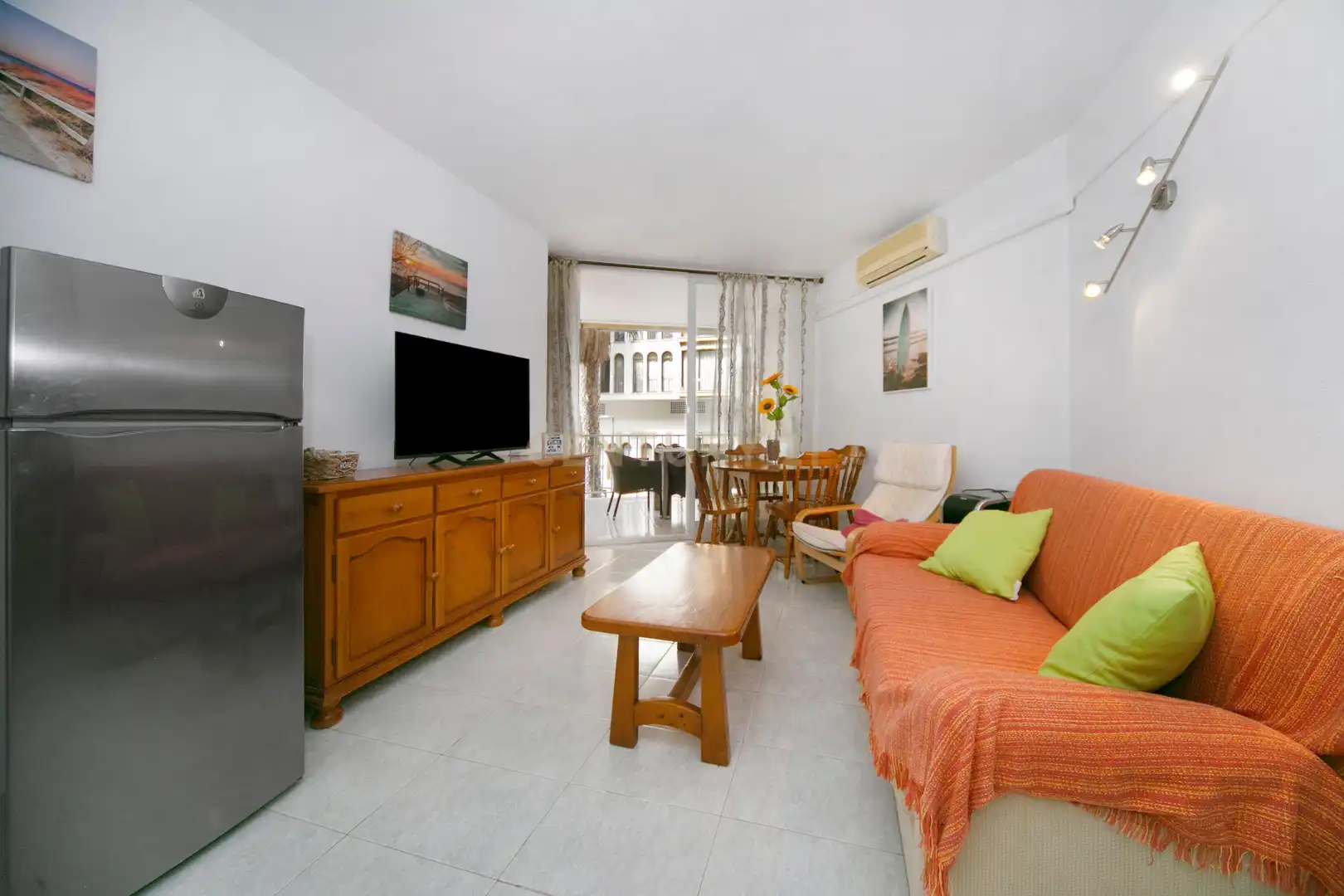 Sala de estar de Apartamento de alquiler en Calpe / Calp con Aire acondicionado, Horno y Lavadora