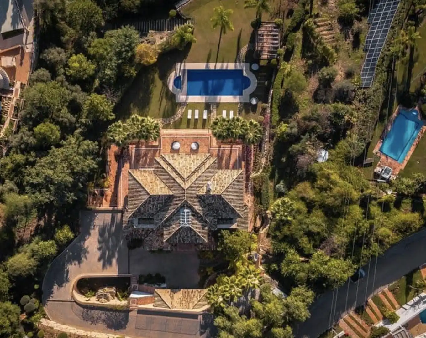 Vista exterior de Casa o chalet de alquiler en Marbella con Aire acondicionado, Jardín privado y Piscina