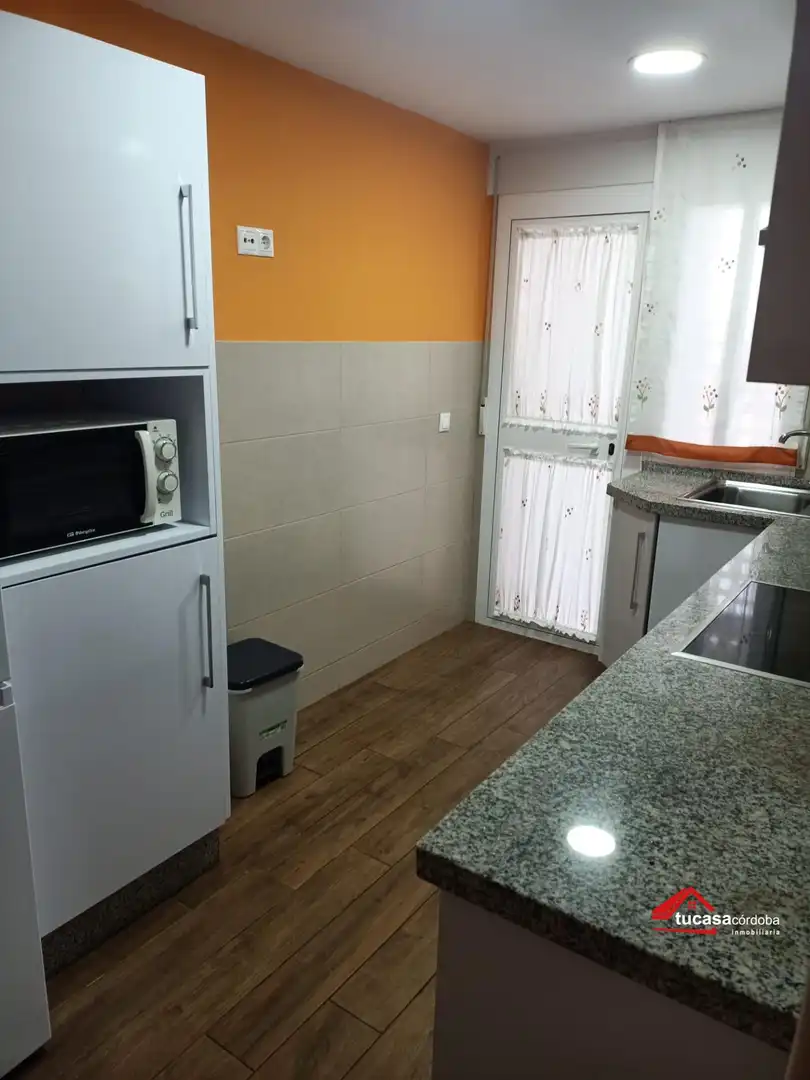 Flat for rent in Ciudad Jardín - Zoco