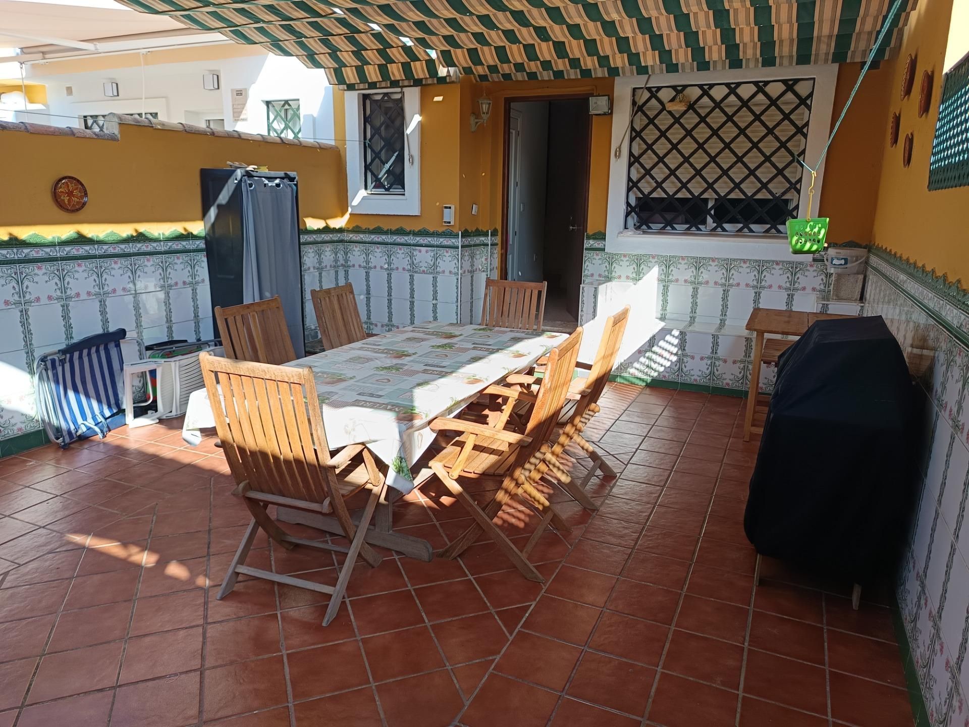 Jardí de Casa adosada en venda en Algeciras amb Aire condicionat, Jardí privat i Terrassa