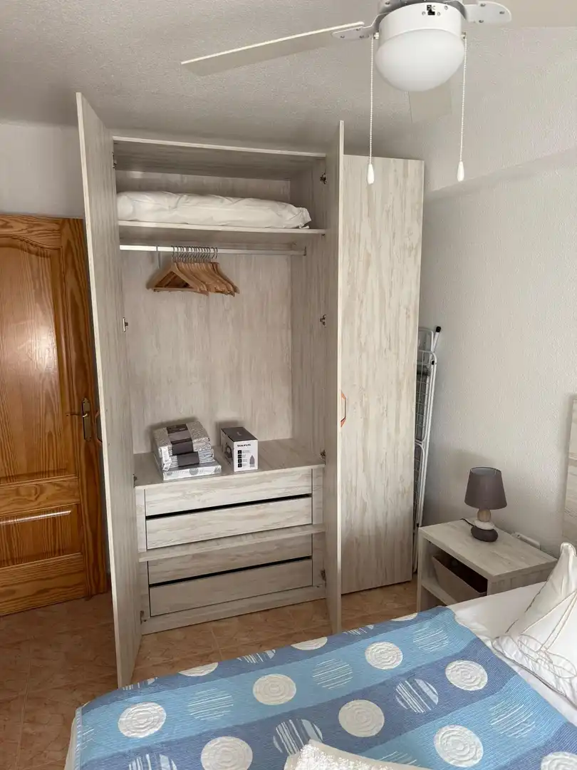 Dormitori de Apartament de lloguer en Cartagena amb Aire condicionat, Calefacció i Terrassa