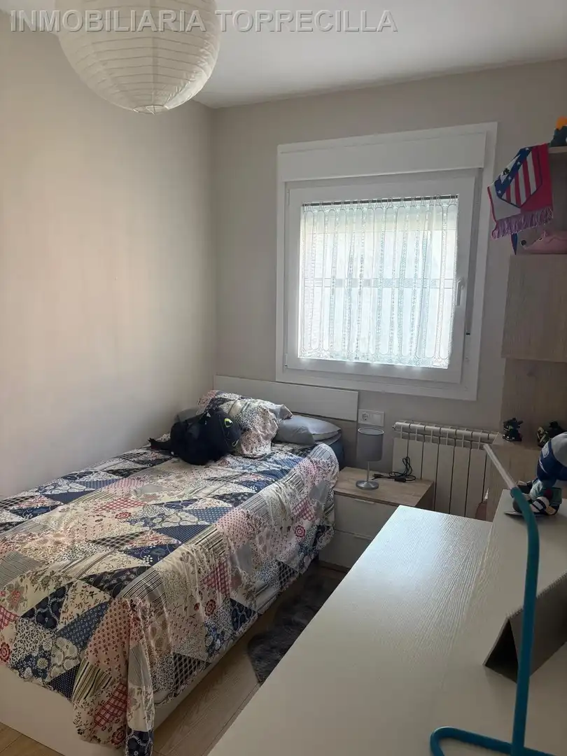 Schlafzimmer von Wohnung zur Miete in Valladolid mit Klimaanlage, Heizung und Möbliert