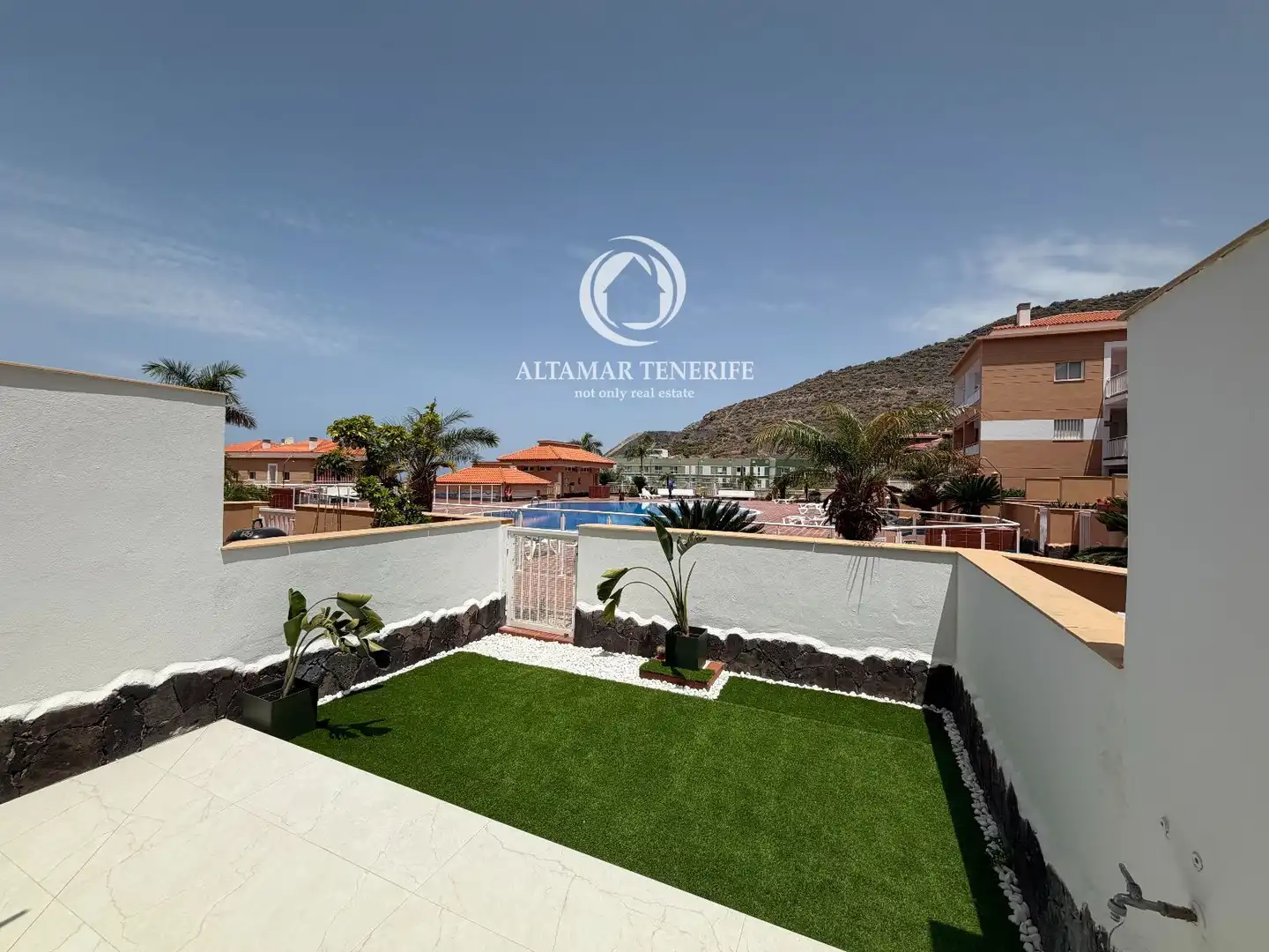 Terrasse von Wohnungen zur Miete in Adeje mit Terrasse, Schwimmbad und Möbliert