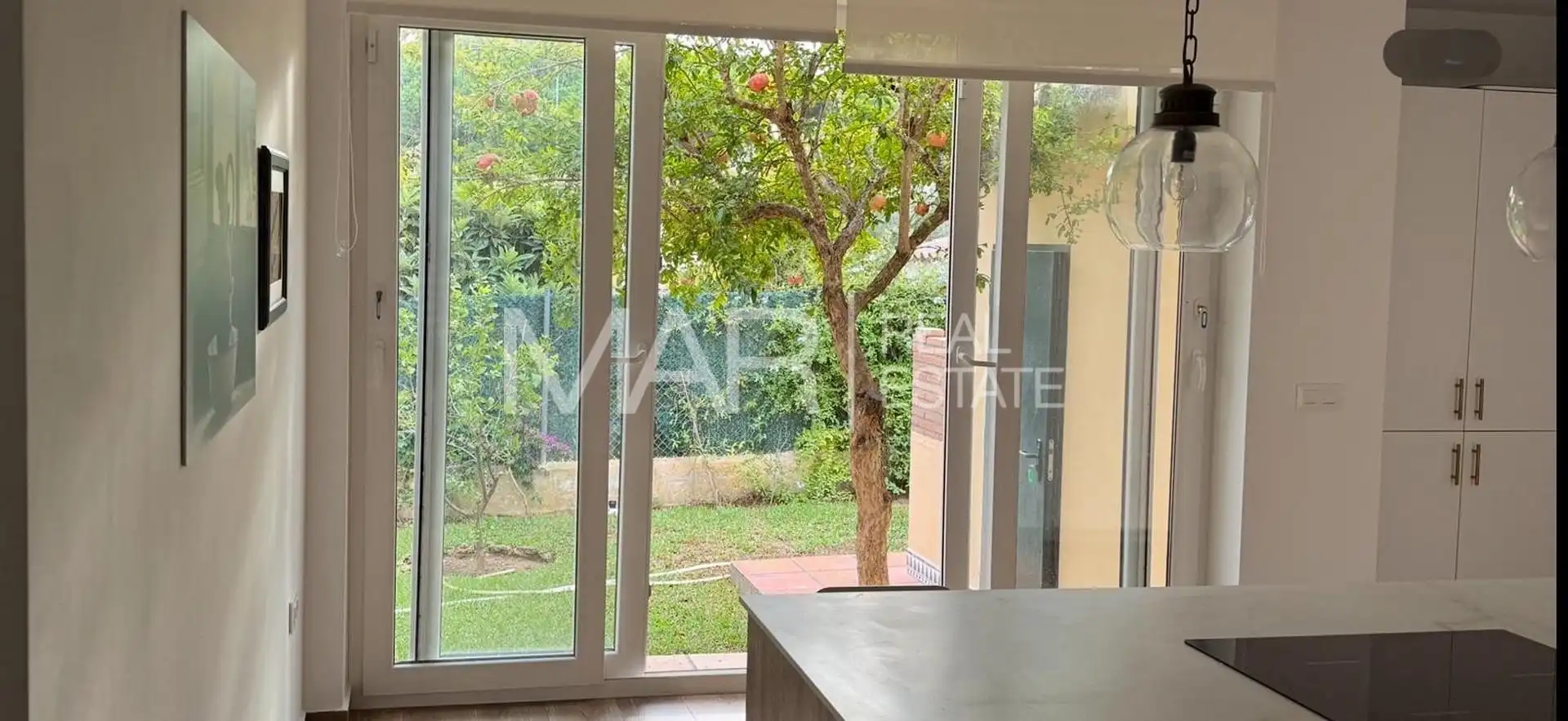 Jardí de Casa o xalet en venda en Chiclana de la Frontera amb Aire condicionat, Jardí privat i Terrassa