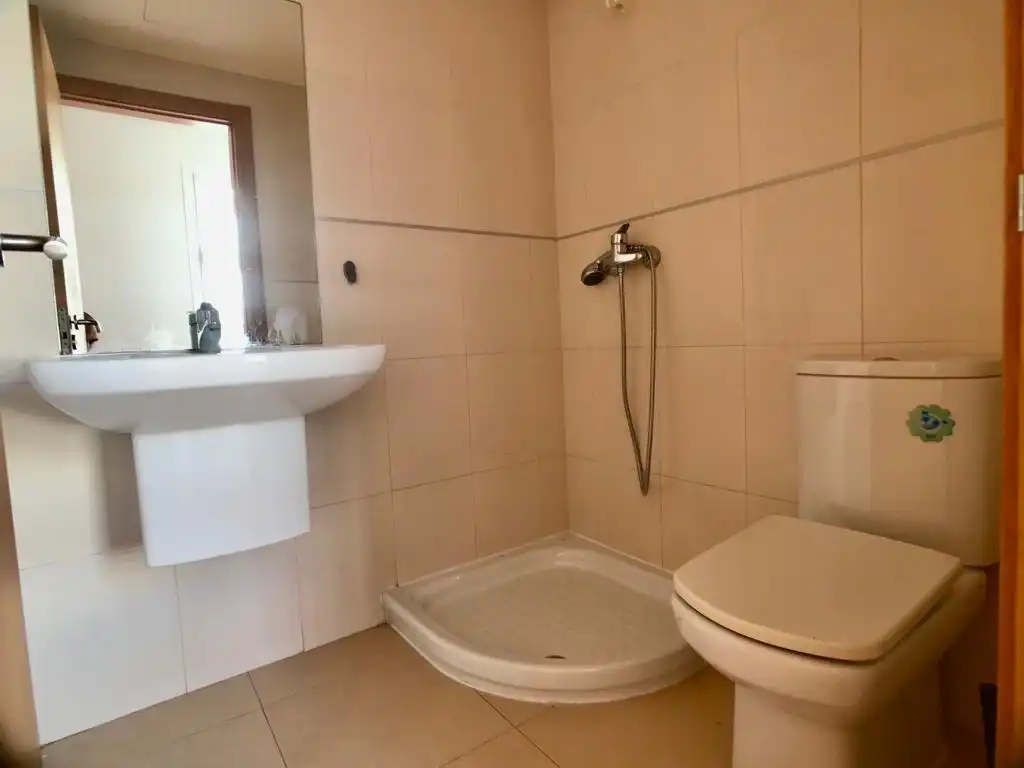 Badezimmer von Dachboden zum Verkauf in  Palma de Mallorca mit Klimaanlage, Parkett und Terrasse