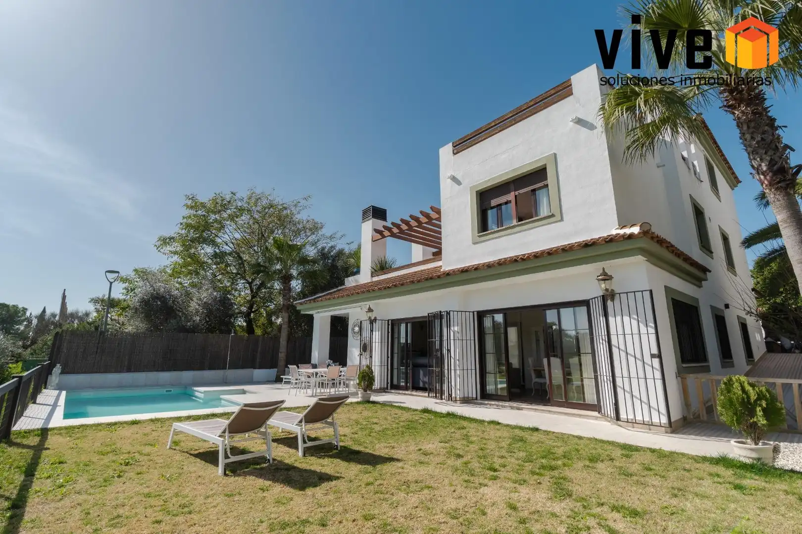 Exterior view of Houses for sale in Guillena  with Air Conditioner, Terrace and Swimming Pool