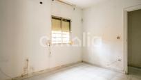 Bedroom of Flat for sale in  Madrid Capital