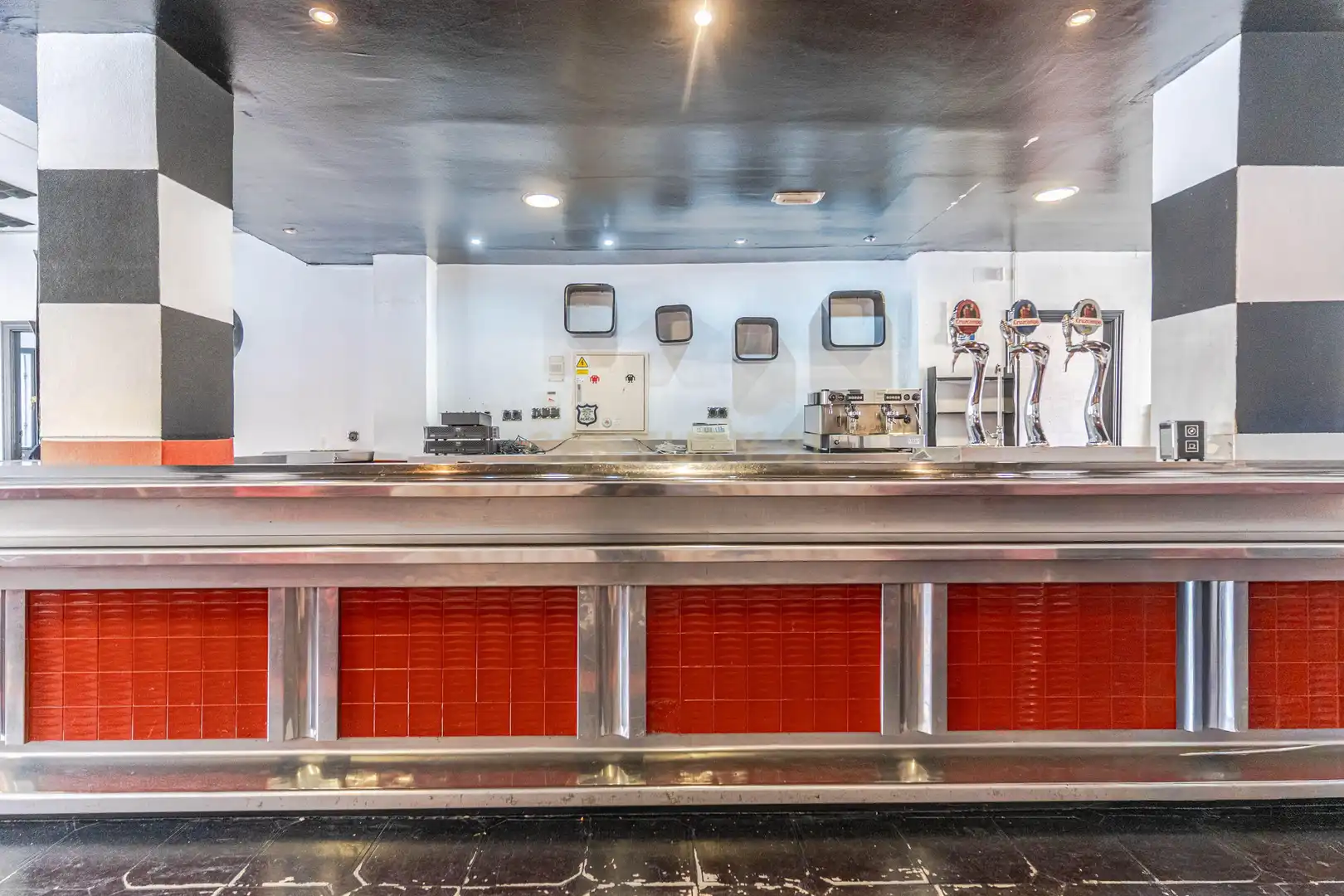 Commercial properties for rent in Íllora  with Air Conditioner