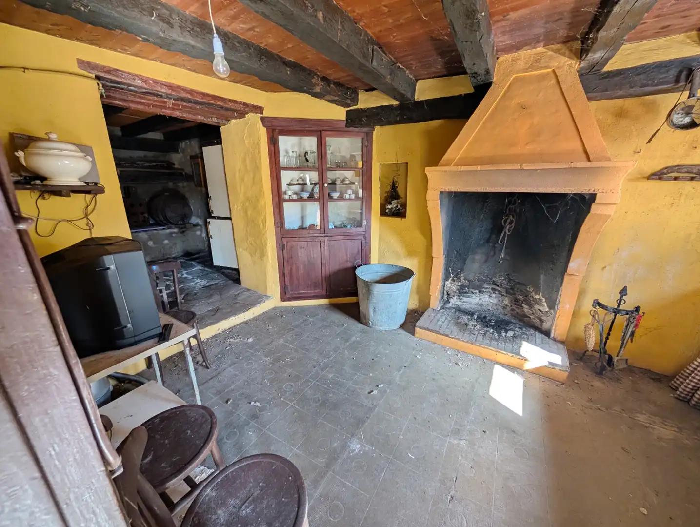Cocina de Finca rústica en venta en Molló