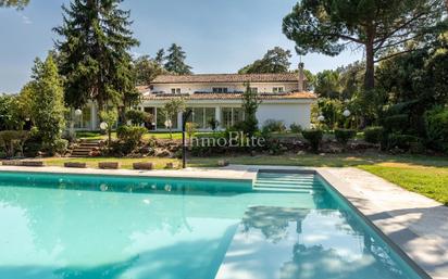Jardí de Casa o xalet en venda en Pozuelo de Alarcón amb Calefacció, Jardí privat i Parquet