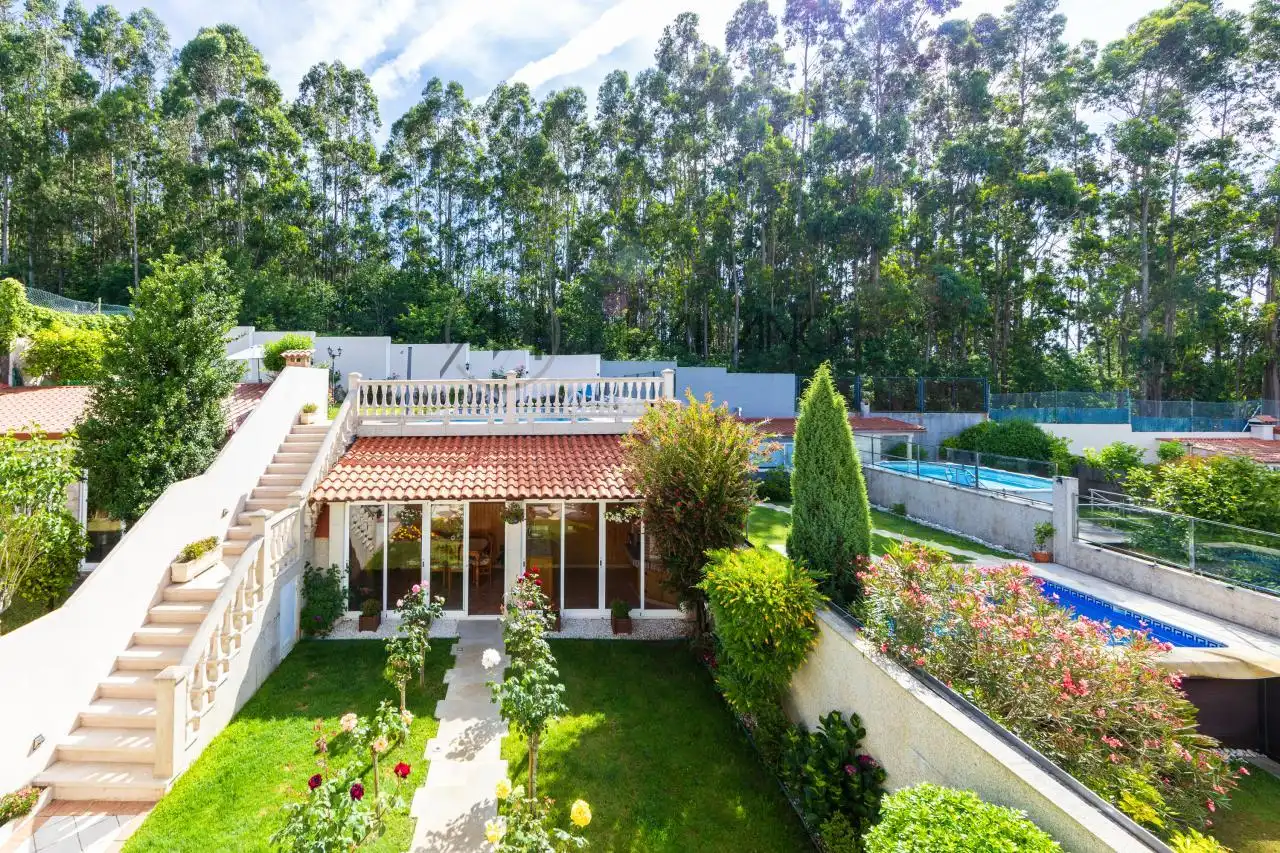 Terraza de Casa adosada en venta en Vigo  con Calefacción, Jardín privado y Parquet